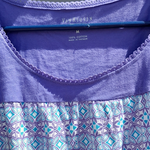 Van Huesen Purple and White Women's Top MEDIUM - Picture 3 of 4